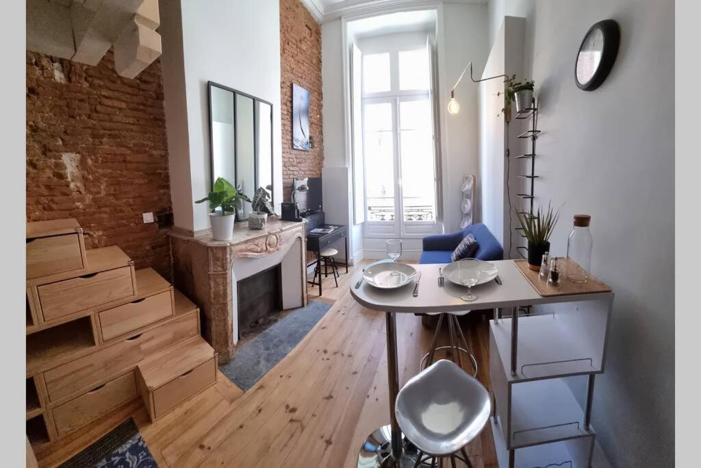 Апартаменты T1 Bis Cosy- Hypercentre - Clim - Metro - Wifi Тулуза Экстерьер фото